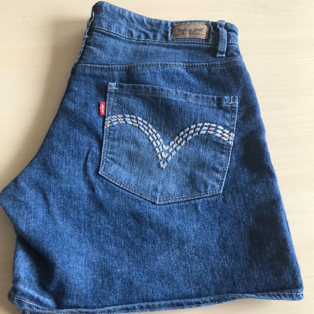 Levi Jean Shorts